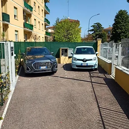 アパート Laura House *