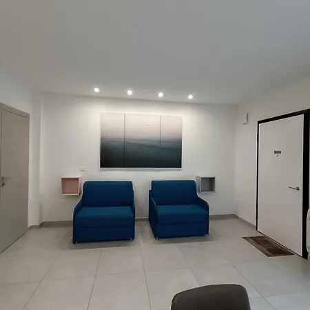 Laura House Apartman *