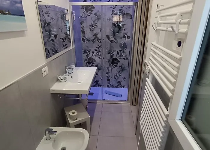 아파트 Laura House *